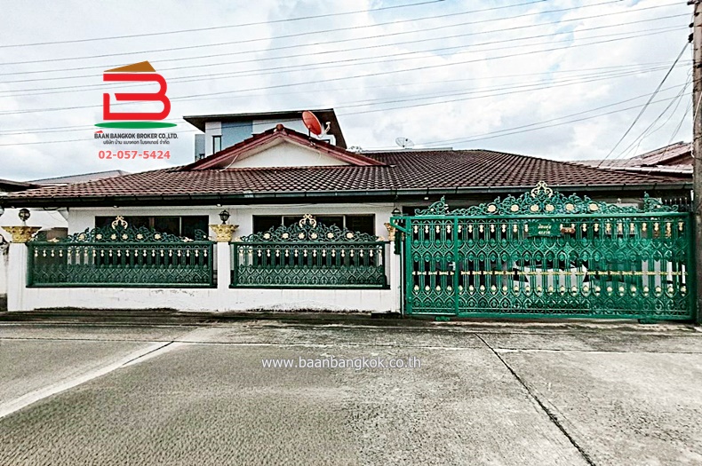 บ้านเดี่ยว หมู่บ้านโอษธิศ 3 (โชคชัย 4 ซอย 18) เนื้อที่ 56 ตร.ว ใกล้เซ็นทรัลอีสต์วิลล์ แขวงลาดพร้าว เขตลาดพร้าว กรุงเทพมหานคร