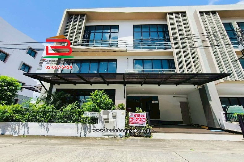 โฮมออฟฟิศ Wayra Biznet Romklao-Suvarnabhumi (เวร่า บิสเน็ท ร่มเกล้า-สุวรรณภูมิ) (ตรงข้ามซอยร่มเกล้า 19/3) เนื้อที่ 56.5 ตร.ว (ใกล้ท่าอากาศยานสุวรรณภูมิ) แขวงคลองสามประเวศ เขตลาดกระบัง กรุงเทพมหานคร    