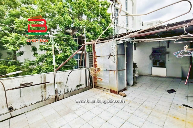 LINE_ALBUM_N.11196 อาคารพาณิชย์ติดถนนติวานนท์_251027_2