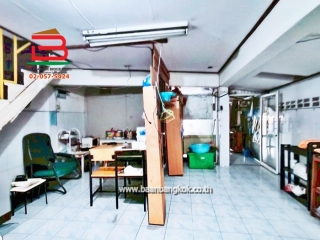 LINE_ALBUM_N.11196 อาคารพาณิชย์ติดถนนติวานนท์_251027_6