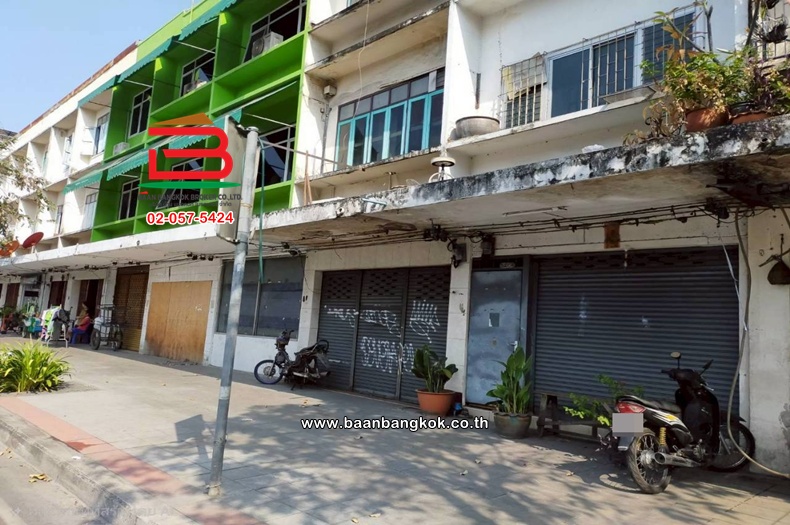 อาคารพาณิชย์ เนื้อที่ 10.6 ตร.ว ติดริมถนนเพชรบุรี ก่อนถึงแยกอุรุงพงษ์ แขวงทุ่งพญาไท เขตราชเทวี    