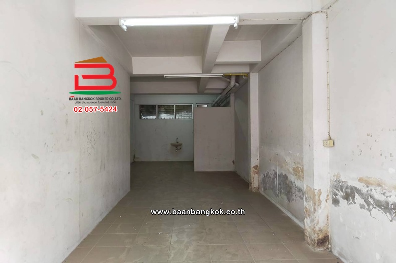 LINE_ALBUM_011300 ตึกแถว 3ชั้น ถ.เพชรบุรี ใกล้แยกอุรุพงษ์_251027_23