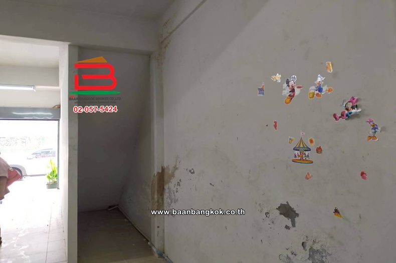 LINE_ALBUM_011300 ตึกแถว 3ชั้น ถ.เพชรบุรี ใกล้แยกอุรุพงษ์_251027_24