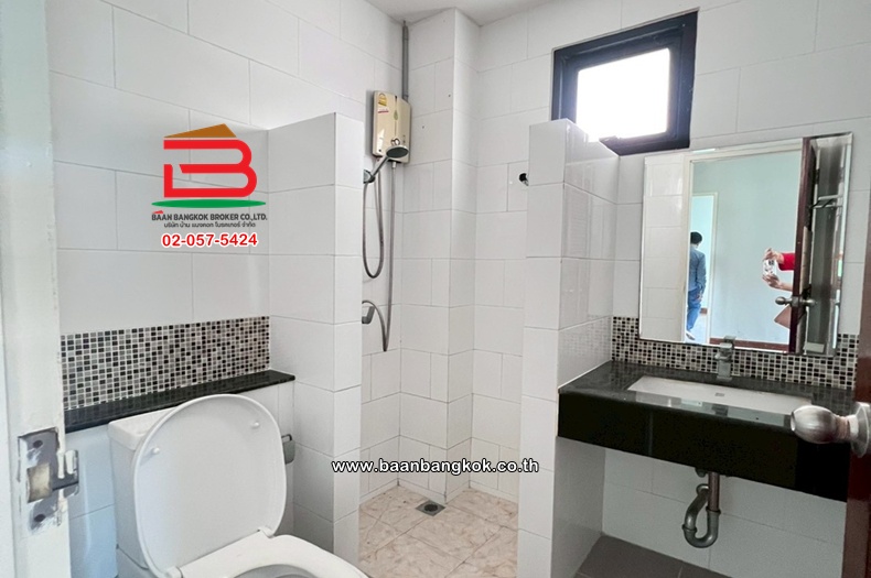 LINE_ALBUM_No. 11075 The Urban ค.15_251027_1