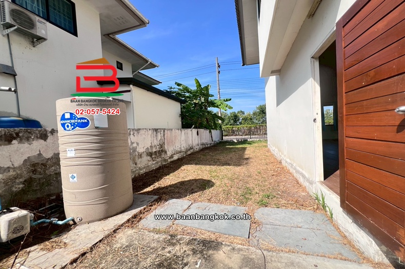 LINE_ALBUM_No. 11075 The Urban ค.15_251027_11