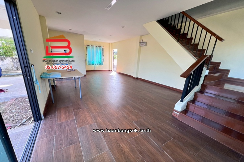 LINE_ALBUM_No. 11075 The Urban ค.15_251027_13