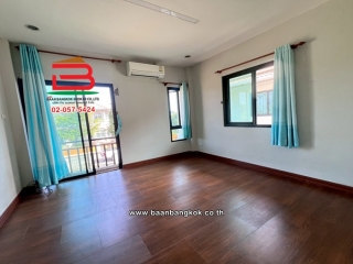 LINE_ALBUM_No. 11075 The Urban ค.15_251027_4