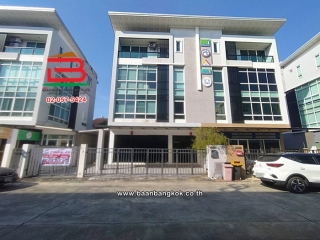 11255, โฮมออฟฟิศ เนื้อที่ 54.3 ตร.ว. โครงการ บิซ แกลเลอเรีย (ซอยนวลจันทร์ 24) ถนนเลียบทางด่วนรามอินทรา(ประดิษฐ์มนูธรรม) แขวงคลองกุ่ม เขตบึงกุ่ม 