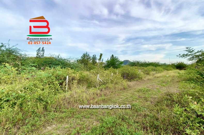 LINE_ALBUM_No.11268 LD. ซอยสามร้อยยอด 20 ประจวบฯ60 ว้า(เอ๋)_251027_16