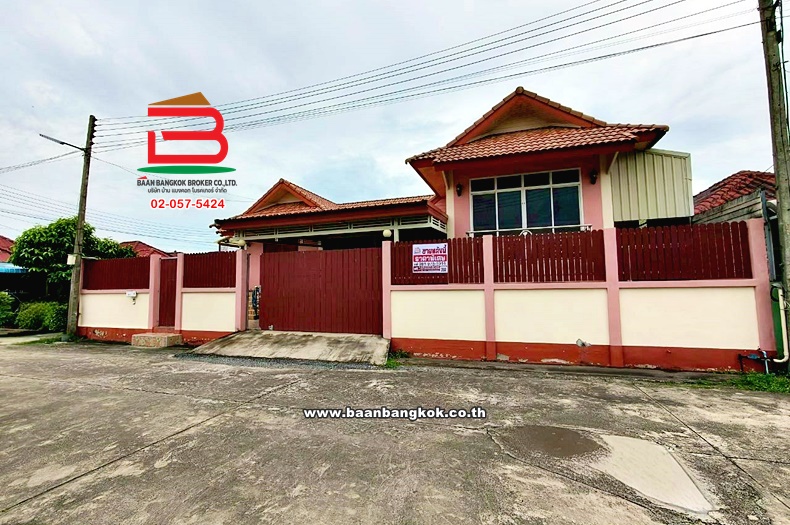 บ้านเดี่ยว เนื้อที่ 67.4 ตร.ว หมู่บ้านยาใจหนองโสน (ซอยเทศบาล 13) แยกปราณบุรี ถนนเพชรเกษม ตำบลเขาน้อย อำเภอปราณบุรี ประจวบคีรีขันธ์  