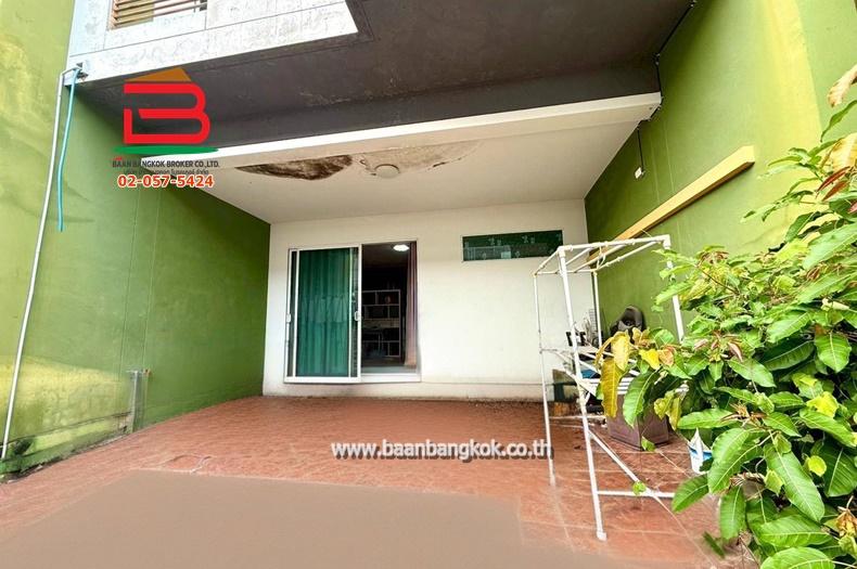 LINE_ALBUM_No. 011052 เดอะทรัสต์ทาวน์ วงแหวนลำลูกกา_251103_31