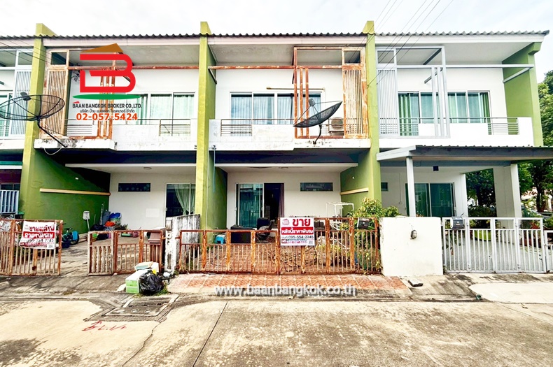 ทาวน์โฮม เดอะทรัสต์ทาวน์ วงแหวน-ลําลูกกา เนื้อที่ 19.8 ตร.ว (ใกล้บิ๊กซี ลําลูกกา) ถนนลำลูกกา ตำบลบึงคำพร้อย อำเภอลำลูกกา จังหวัดปทุมธานี