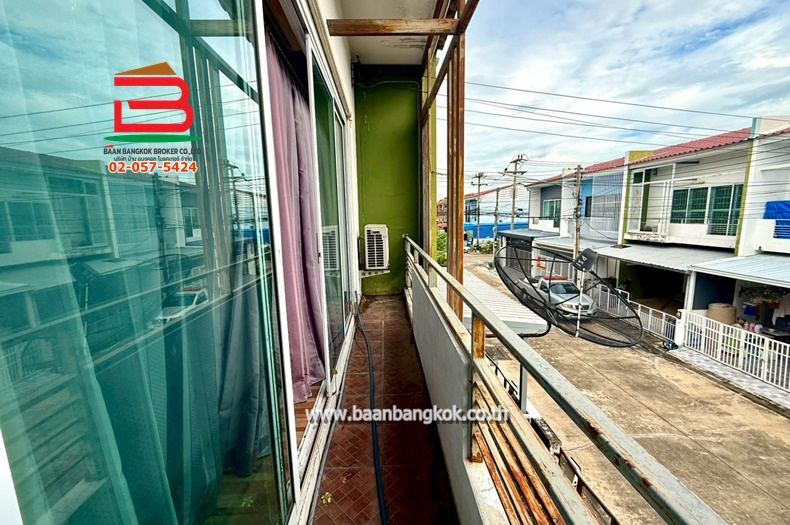 LINE_ALBUM_No. 011052 เดอะทรัสต์ทาวน์ วงแหวนลำลูกกา_251103_9