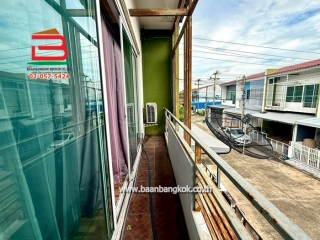 LINE_ALBUM_No. 011052 เดอะทรัสต์ทาวน์ วงแหวนลำลูกกา_251103_9