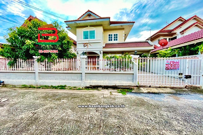 บ้านเดี่ยว เนื้อที่ 64 ตรว. หมู่บ้านปรารถนาคันทรีโฮม ใกล้โรงพยาบาลธัญบุรี  เขตธัญบุรี ปทุมธานี