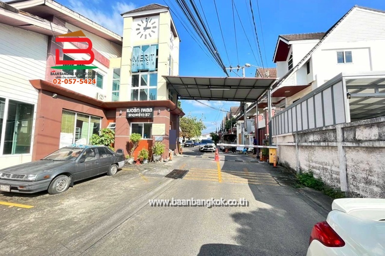 LINE_ALBUM_no. 11417 หมู่บ้านเมอริท เพลส ลาดพร้าว 87 แยก 10_251215_36