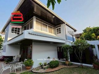 11485, บ้านเดี่ยว คลองตันนิเวศน์ ซอยปรีดีพนมยงค์ 42 (ใกล้โรงเรียนพระหฤทัยพัฒนเวศม์) เนื้อที่ 79 ตรว. แขวงคลองตันเหนือ เขตวัฒนา