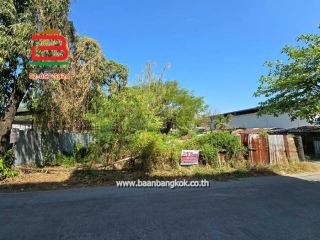 11627, ที่ดินเปล่า เนื้อที่ 1-0-44 ไร่ อ่อนนุช 66 แยก 1 ถนนอ่อนนุช แขวงสวนหลวง เขตพระโขนง