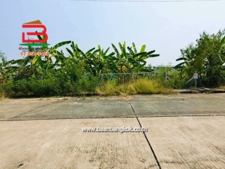 11607, ที่ดิน หมู่บ้าน ปัญญสิริย์ เนื้อที่ 87 ตรว. ใกล้อบต.ระแหง ถนนวงแหวนกาญจนาภิเษกหมายเลข 9 ตำบลระแหง อำเภอลาดหลุมแก้ว จังหวัดปทุมธานี