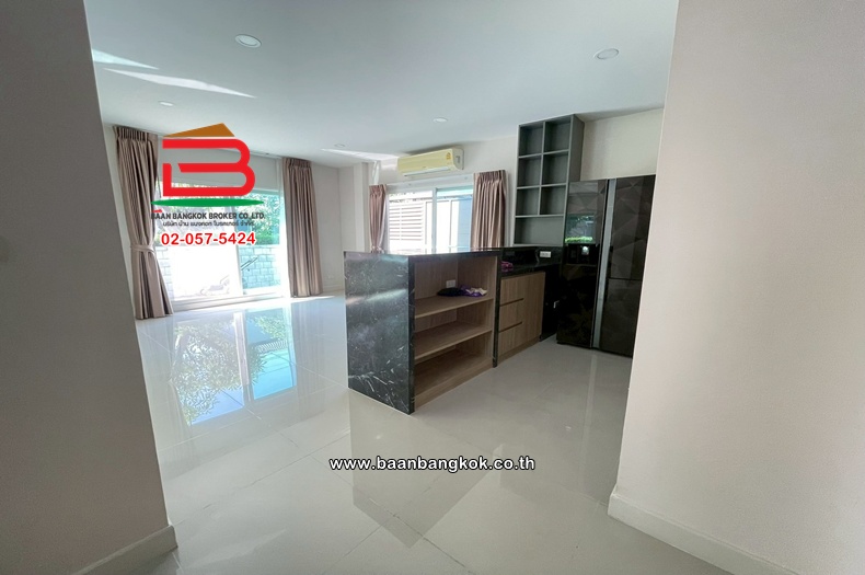 LINE_ALBUM_No.11623 บด ม.เซนโทร บางนา-วงแหวน 61.5 ตรว. (ส้ม)_260202_11