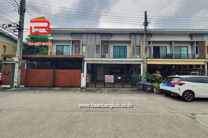 ทาวน์โฮม เดอะคอนเนค 12 (รามอินทรา 65 แยก 2-2-2) เนื้อที่ 27.2 ตรว. ใกล้เพลินนารี่มอลล์ ถนนรามอินทรา แขวงท่าแร้ง เขตบางเขน