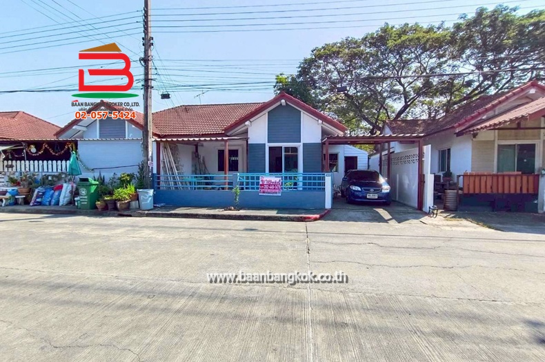 บ้านแฝด หมู่บ้าน ทรัพย์ธานี 1 รังสิต-คลอง 9 เนื้อที่ 37.1 ตรว. ใกล้ซีเจ ซูเปอร์มาร์เก็ต สาขารังสิตคลอง 9 ถนนรังสิต-นครนายก ตำบลลำผักกูด อำเภอธัญบุรี จังหวัดปทุมธานี