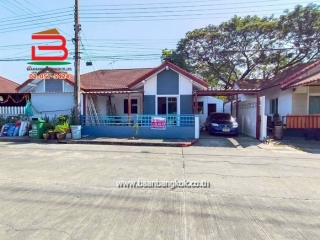 11670, บ้านแฝด หมู่บ้าน ทรัพย์ธานี 1 รังสิต-คลอง 9 เนื้อที่ 37.1 ตรว. ใกล้ซีเจ ซูเปอร์มาร์เก็ต สาขารังสิตคลอง 9 ถนนรังสิต-นครนายก ตำบลลำผักกูด อำเภอธัญบุรี จังหวัดปทุมธานี