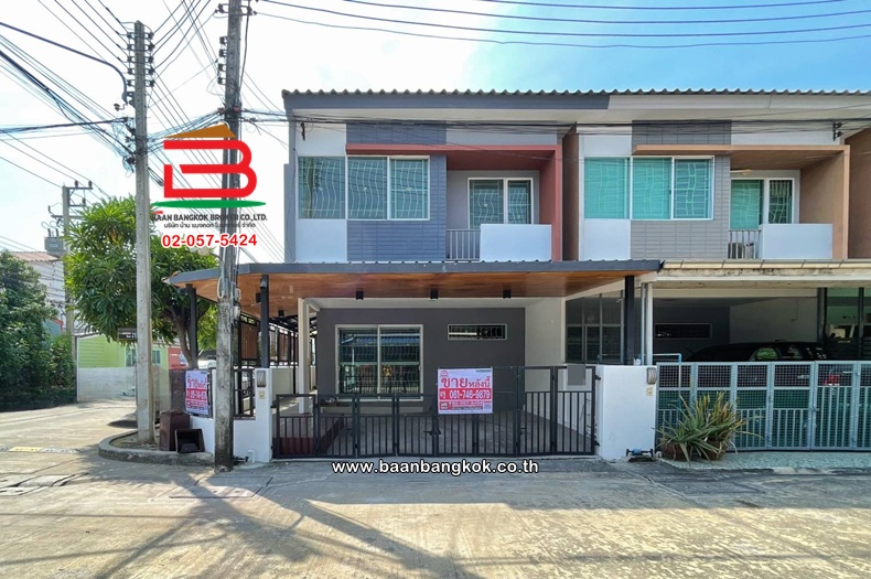 ทาวน์โฮม เนื้อที่ 25.5 ตร.ว. โครงการ เดอะทรัสต์ ทาวน์ วงแหวน–ลําลูกกา (The Trust Town) ถนนลำลูกกา ตำบลบึงคำพร้อย อำเภอลำลูกกา ปทุมธานี    