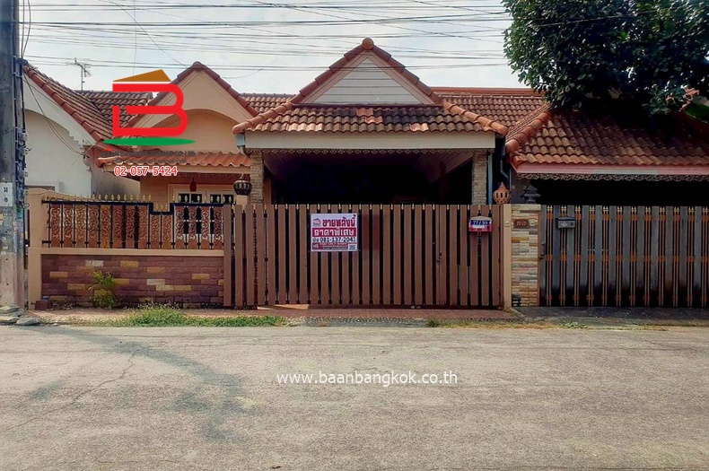 บ้านแฝด 1 ชั้น หมู่บ้านนันทวัน 8 (ใกล้ซีเจมอร์หนองจอก) เนื้อที่ 33.3 ตรว. แขวงโคกแฝด เขตหนองจอก 