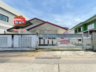 11726, ที่ดินพร้อมบ้าน เนื้อที่ 39 ตร.ว. สังคมสงเคราะห์ 30 (ใกล้เซ็นทรัลอีสต์วิลล์) แขวงวังทองหลาง เขตบางกะปิ  