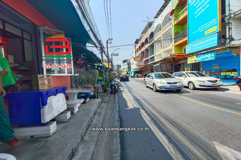 LINE_ALBUM_No.11583ที่ดิน+บ้านประชาอุทิศ 79_260223_6