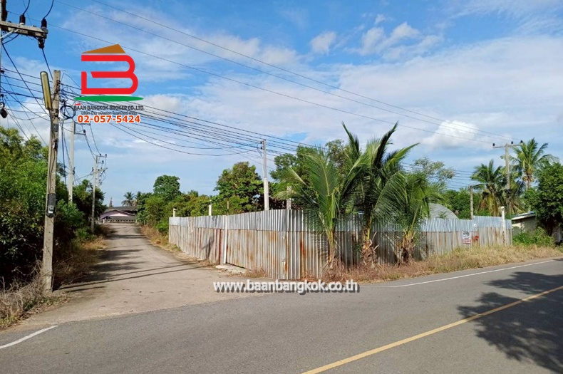 LINE_ALBUM_No.011680ที่ดินพร้อมสิ่งปลูกสร้าง127ตรว.องคร._260302_17