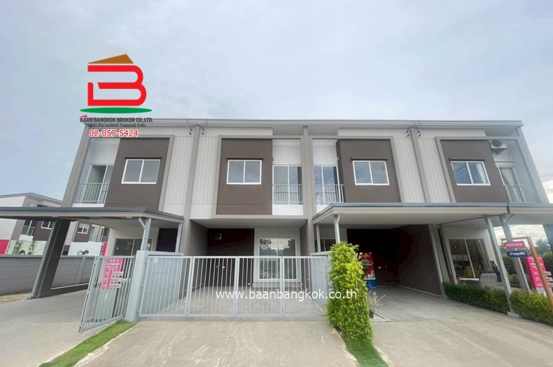 ทาวน์โฮม ลุมพินี ทาวน์วิลล์ (ประชาอุทิศ 90) เนื้อที่ 16.3 ตรว. ถนนประชาอุทิศ ตำบลบ้านคลองสวน อำเภอพระสมุทรเจดีย์ จังหวัดสมุทรปราการ