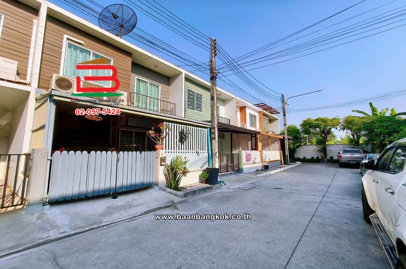 LINE_ALBUM_No.11774 TH.เดอะคัลเลอร์ส ลำลูกกา17.5 ว้า(เอ๋)_260309_4