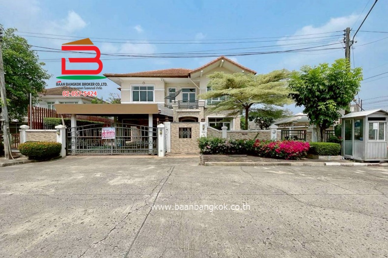 บ้านเดี่ยว หมู่บ้านธัญธานีโฮมออนกรีน (ใกล้สนามกอล์ฟธัญบุรี) เนื้อที่ 155 ตรว. ตำบลลาดสวาย อำเภอลำลูกกา จังหวัดปทุมธานี