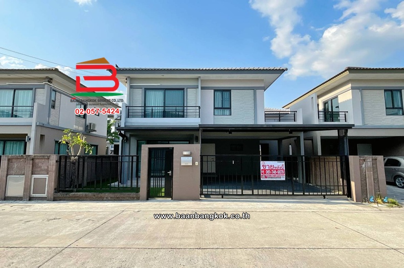 บ้านแฝด เนื้อที่ 35.8 ตร.ว. โครงการ เดอะ แพลนท์ รังสิต คลอง 4-วงแหวน (ซ.6) ถนนเลียบคลอง 4 ตำบลคลองสี่ อำเภอคลองหลวง ปทุมธานี