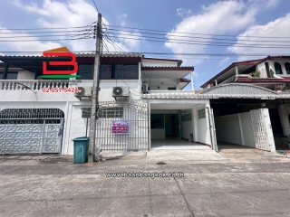 11914, ขาย/เช่า บ้านแฝด เนื้อที่ 40 ตร.ว. หมู่บ้านปั้นทอง 3 ลาดปลาเค้า 76 แยก 3-14 ถนนลาดปลาเค้า แขวงอนุสาวรีย์ เขตบางเขน 