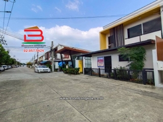 11784, ทาวน์เฮาส์ เนื้อที่ 24.8 ตร.ว. หมู่บ้าน พฤกษาทาวน์ พรีเว่ รัชดา-รามอินทรา (ซอยรามอินทรา 62) ถนนรามอินทรา แขวงคันนายาว เขตคันนายาว 