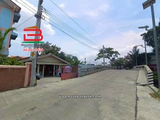 LINE_ALBUM_No. 102039ที่ดินพร้อมบ้านเสรีไทย 38_260427_3