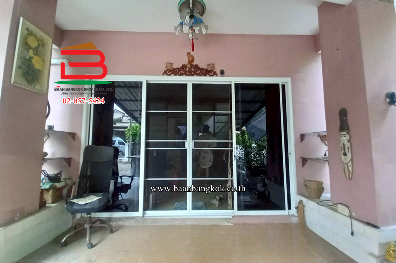 4-Photoroom