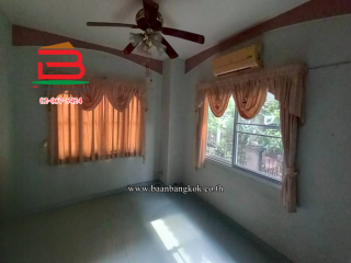 8-Photoroom