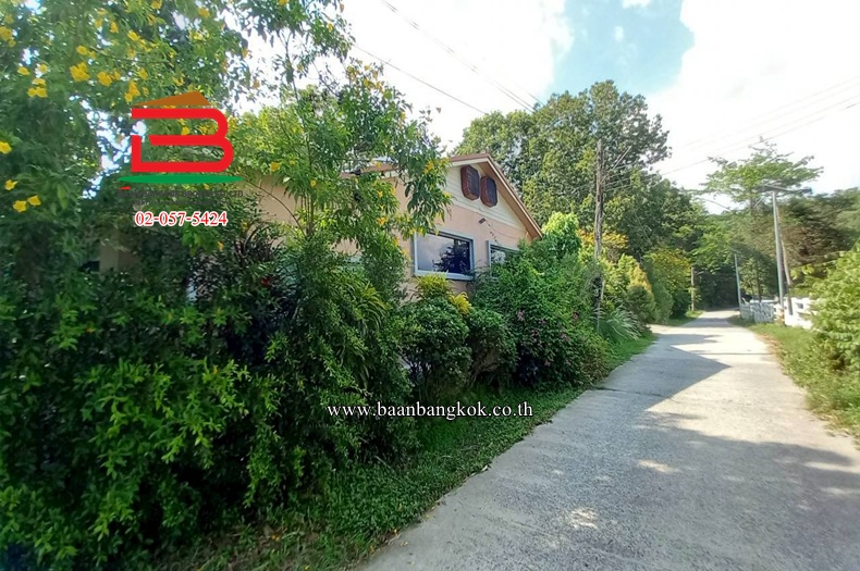 ที่ดินพร้อมสิ่งปลูกสร้าง สาริกา-นครนายก (ใกล้น้ำตกสาริกา) เนื้อที่ 3-3-83 ไร่ ตำบลสาริกา อำเภอเมืองนครนายก จังหวัดนครนายก