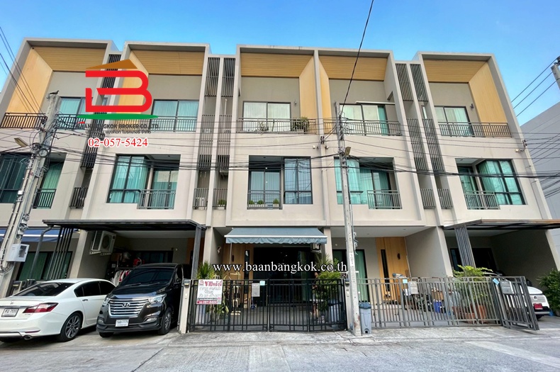 ทาวน์โฮม หมู่บ้าน เดอะ แคนวาส สุขุมวิท-สำโรง (ใกล้อิมพิเรียลเวิล์สำโรง) เนื้อที่ 23.6 ตรว. ตำบลสำโรง อำเภอพระประแดง จังหวัดสมุทรปราการ