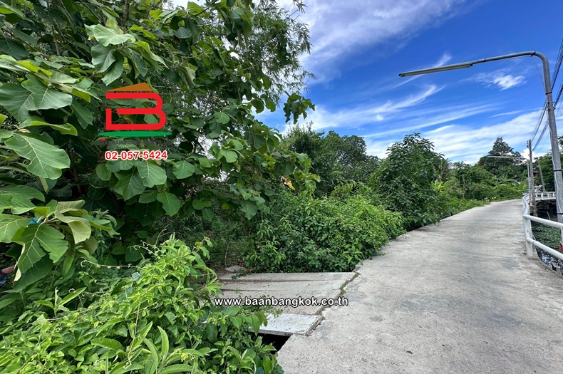 ที่ดินเปล่า เนื้อที่ 9-3-75 ไร่ ซอยเทศสัมพันธ์ 2 (ใกล้วัดโสภาราม) ตำบลบางปรอก อำเภอเมืองปทุมธานี ปทุมธานี