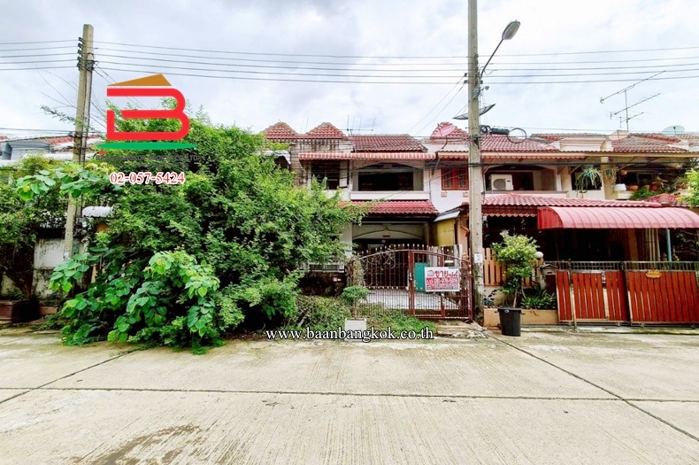 ทาวน์เฮาส์ หมู่บ้านกรีนปาร์ควิลล์ เนื้อที่ 22.3 ตรว. (ซอยสรณคมน์ 9) ใกล้วัดดอนเมือง แขวงสีกัน เขตดอนเมือง