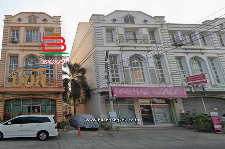 อาคารพาณิชย์ 3 ชั้น (หลังริม) เนื้อที่ 40 ตร.ว. โครงการ เรดซิตี้โฮม ใกล้ตลาดเรดซิตี้ ถนนพัฒนาการ ตำบลบ้านเหนือ อำเภอเมืองกาญจนบุรี กาญจนบุรี      