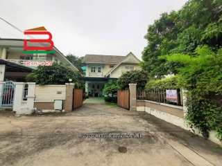 12586, บ้านเดี่ยว มัณฑนาพระยาสุเรนทร์ 26 เนื้อที่ 76.1 ตรว. ซอยพระยาสุเรนทร์ (ใกล้โลตัส 109) แขวงบางชัน เขตคลองสามวา