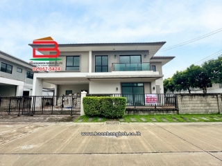 12255, บ้านเดี่ยว 2 ชั้น (หลังมุม) เนื้อที่ 73.8 ตร.ว. คาซ่า แกรนด์ สุขาภิบาล 5 : Casa Grand Sukapiban 5 ตรงข้ามตลาดวงศกร ถนนพหลโยธิน แขวงสายไหม เขตสายไหม 