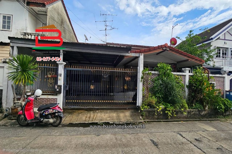 บ้านเดี่ยว ลาดพร้าว 101 ซอย 48 แยก 1 (ใกล้วัดบึงทองหลาง) เนื้อที่ 50 ตรว. แขวงคลองจั่น เขตบางกะปิ