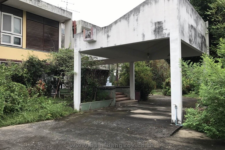 ขาย ที่ดิน พร้อมบ้าน 2 หลัง เนื้อที่ 496 ตรว. บางกรวย-ไทรน้อย 2 ทำเลดี